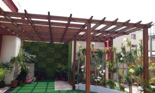 Flooranddecor.in:artificial vertical garden